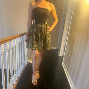 Pretty Rachel Roy dress